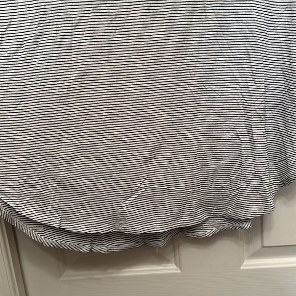 Old Navy Top - Picture 3 of 3